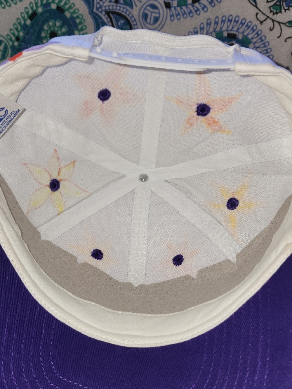 White & Purple Floral Cap - Picture 6 of 6